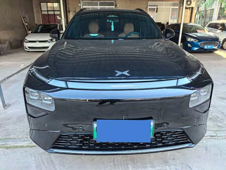 Фото 2 - XPeng G9