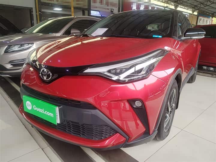 Фото 1 - Toyota C-HR