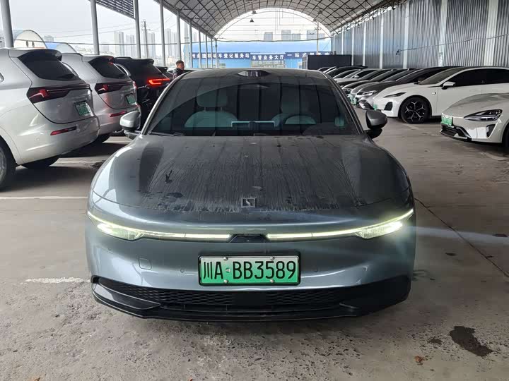 Фото 2 - Zeekr 007