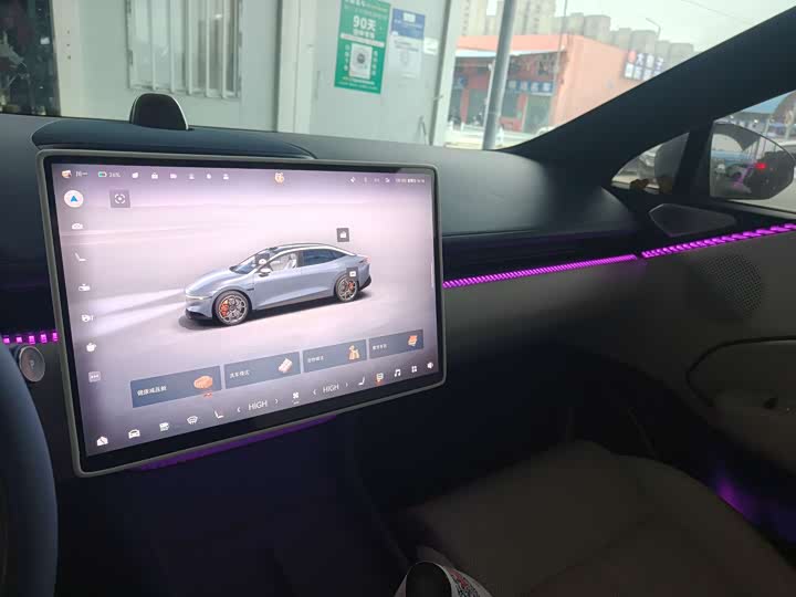 Фото 8 - Zeekr 007