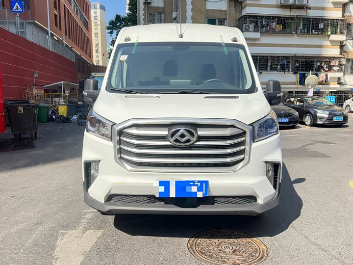 Фото 2 - Maxus V90