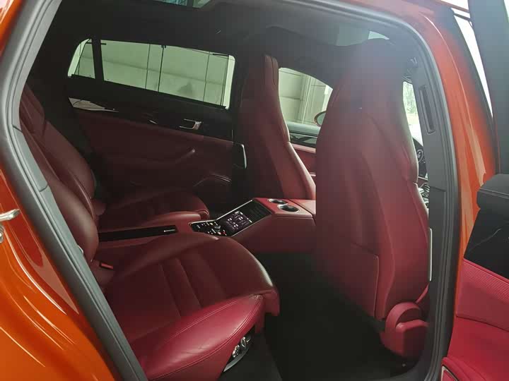 Фото 5 - Porsche Panamera