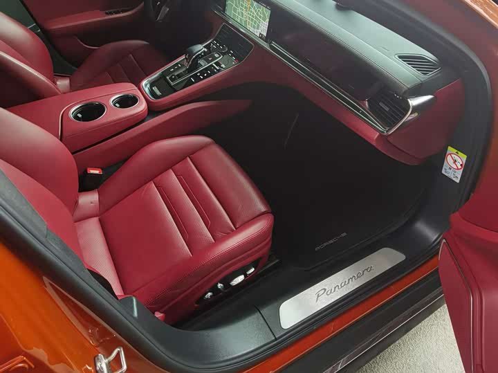 Фото 7 - Porsche Panamera