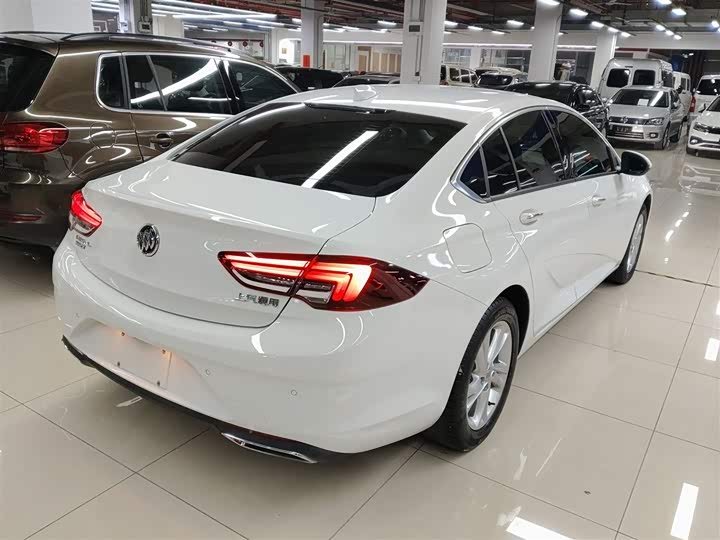 Фото 7 - Buick Regal