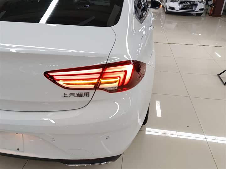 Фото 8 - Buick Regal