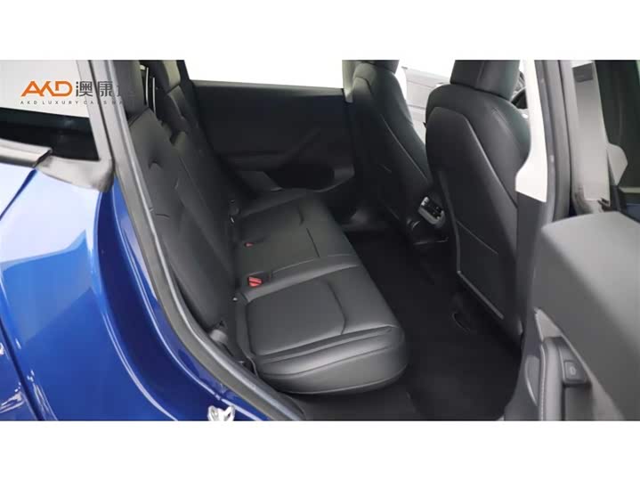 Фото 8 - Tesla Model Y