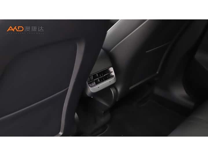 Фото 9 - Tesla Model Y