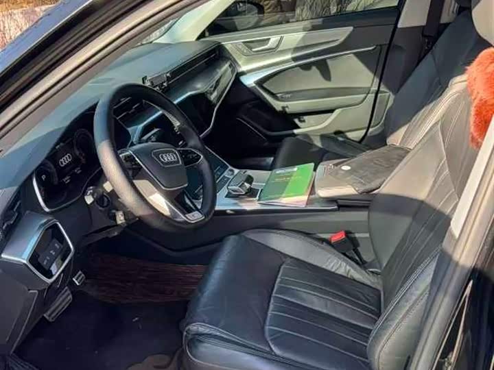 Фото 5 - Audi A6L