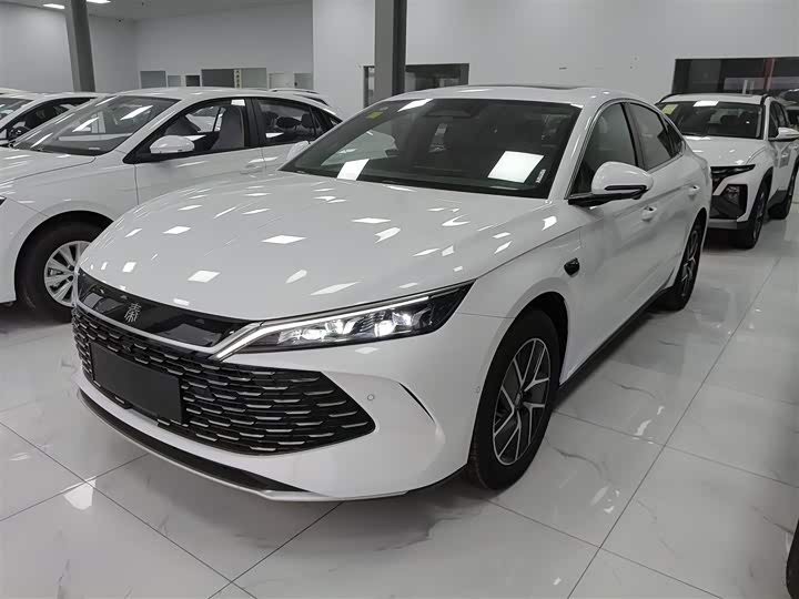 Фото 1 - BYD Qin L