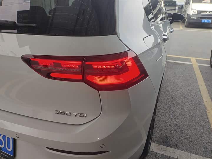 Фото 8 - Volkswagen Golf