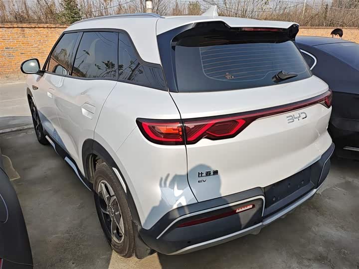 Фото 5 - BYD Yuan Up