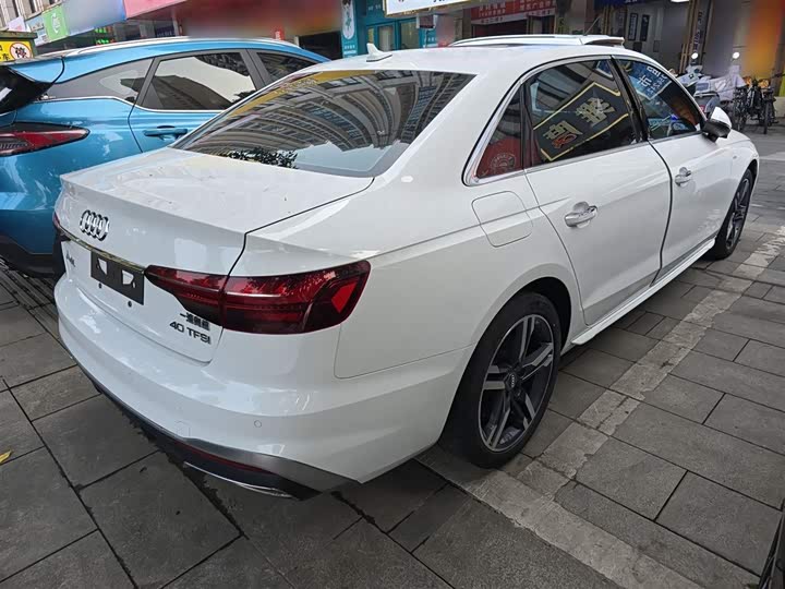 Фото 7 - Audi A4L