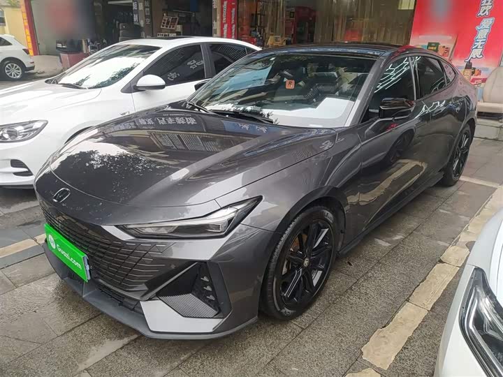 Фото 2 - Changan UNI-V