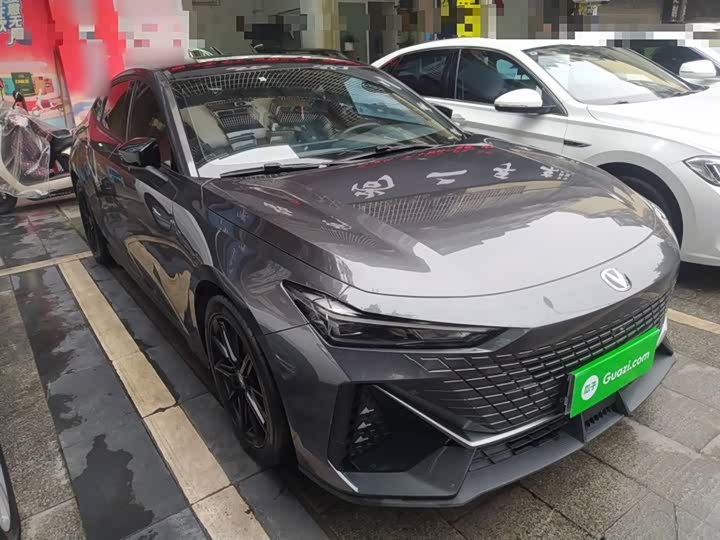 Фото 4 - Changan UNI-V