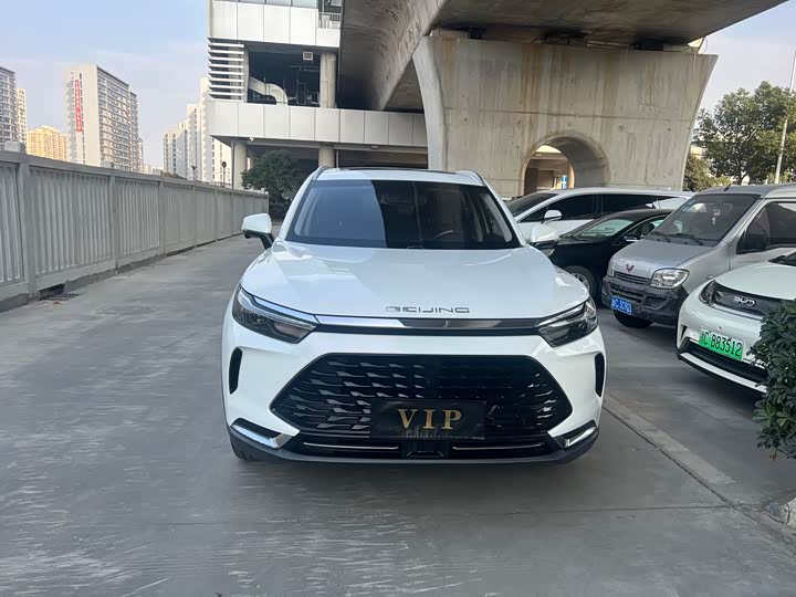 Фото 2 - Beijing X7