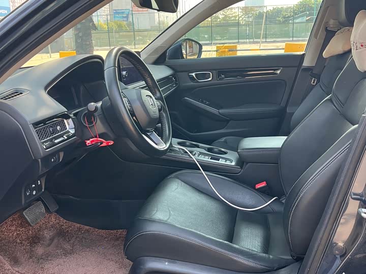 Фото 8 - Honda Civic