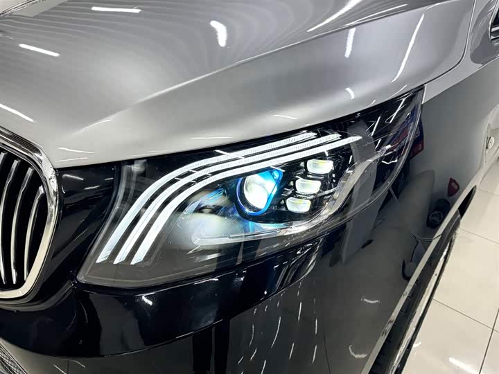 Фото 6 - Mercedes-Benz Vito