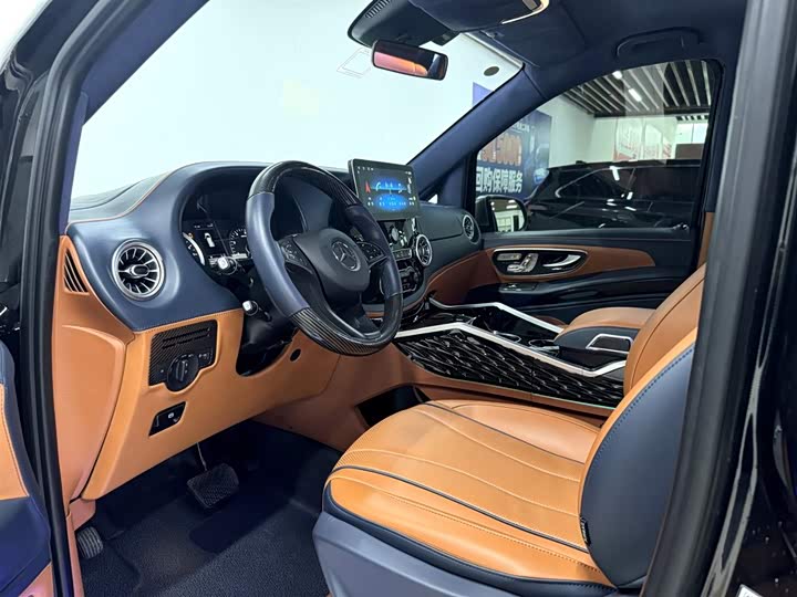 Фото 9 - Mercedes-Benz Vito