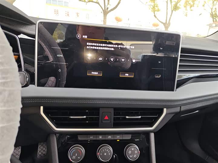 Фото 5 - Volkswagen Sagitar L