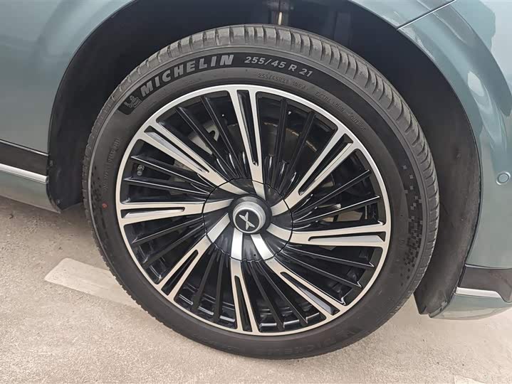 Фото 6 - XPeng G9