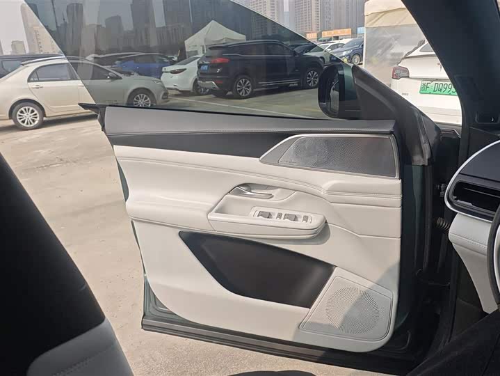 Фото 7 - XPeng G9