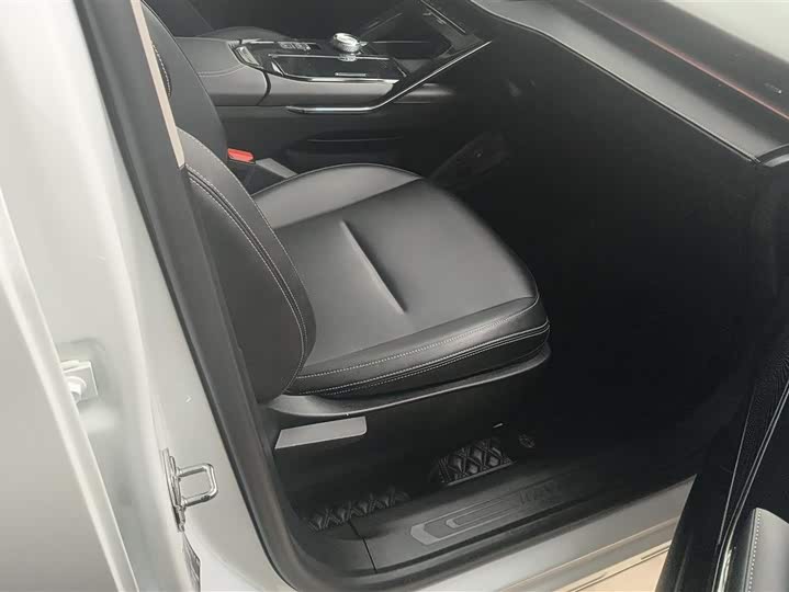 Фото 8 - Haval H6