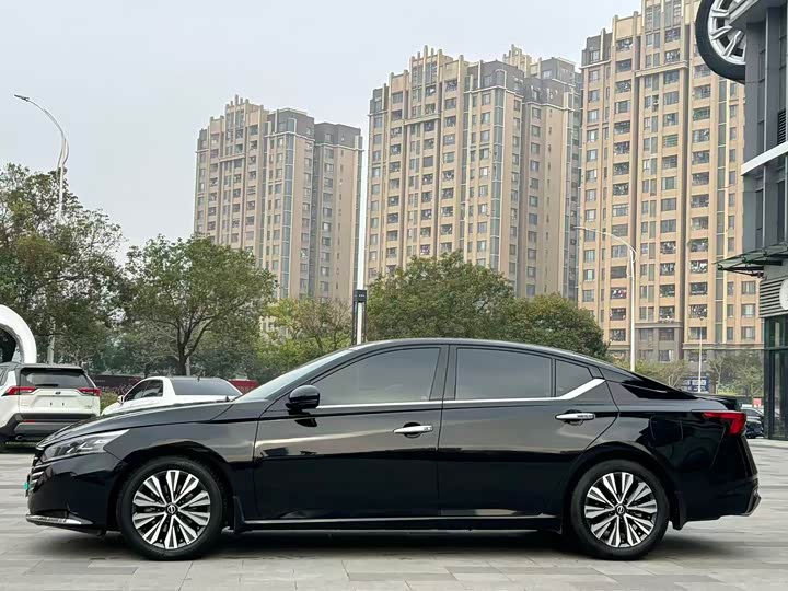 Фото 3 - Nissan Teana