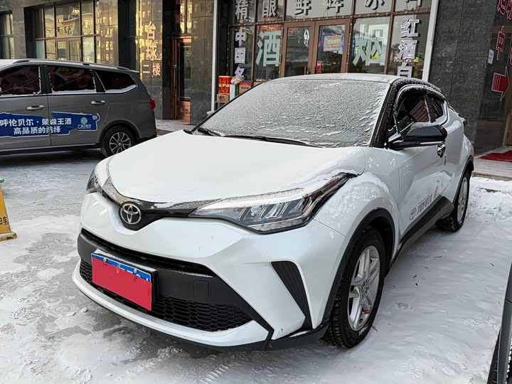 Фото 1 - Toyota C-HR