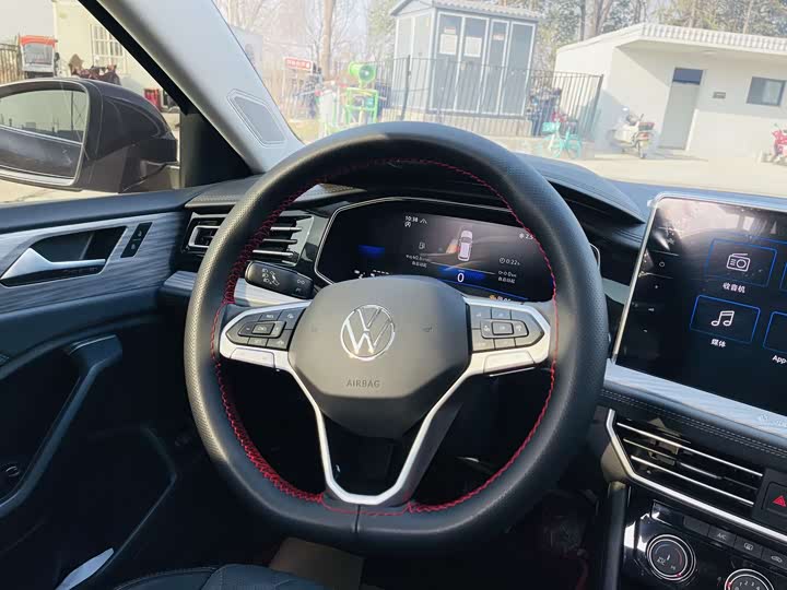 Фото 8 - Volkswagen Sagitar L