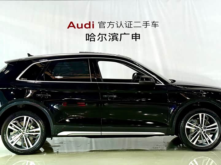 Фото 3 - Audi Q5L