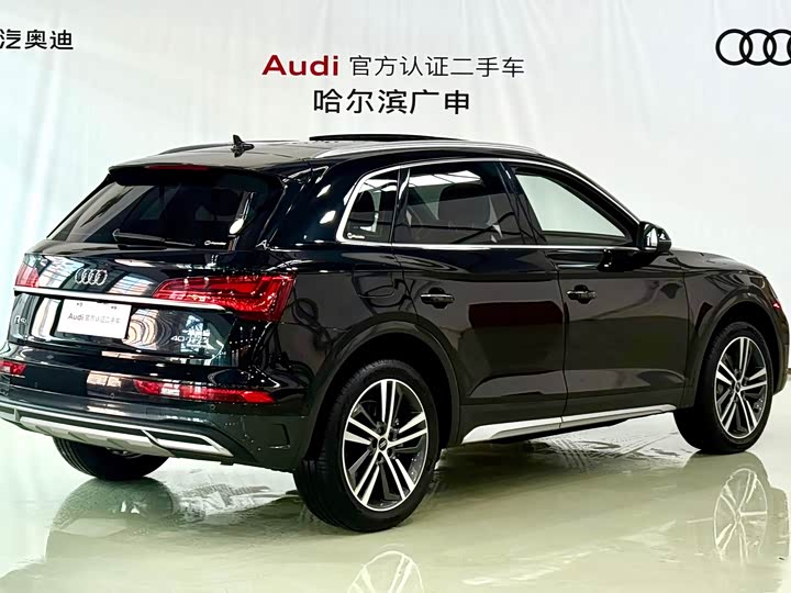 Фото 4 - Audi Q5L