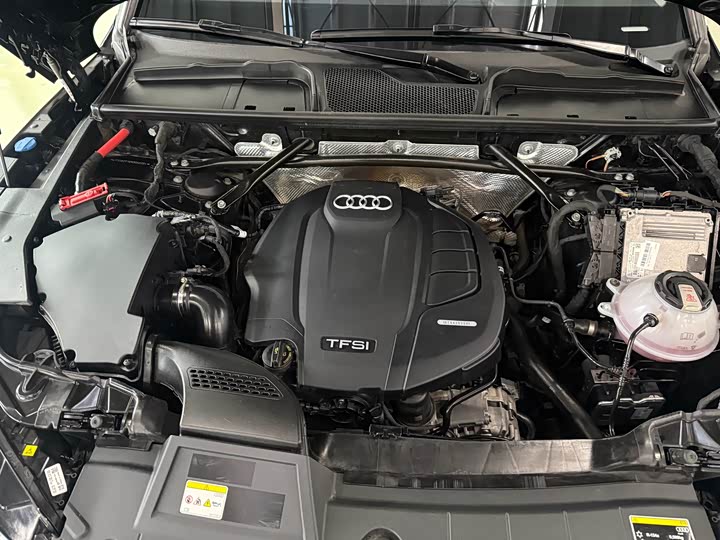 Фото 5 - Audi Q5L