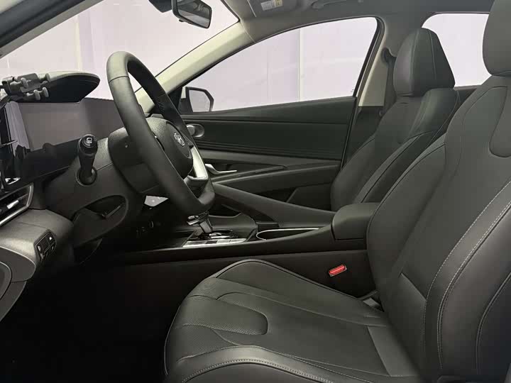 Фото 8 - Hyundai Elantra N line