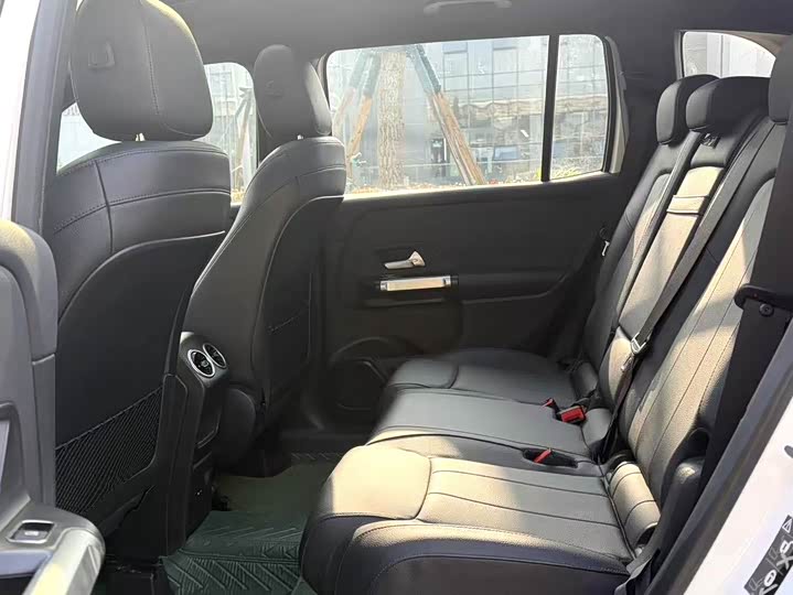 Фото 5 - Mercedes-Benz GLB-Class