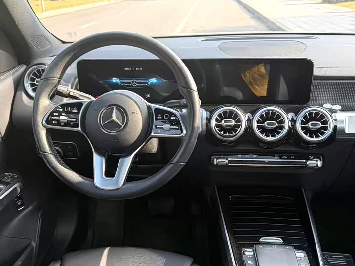 Фото 6 - Mercedes-Benz GLB-Class