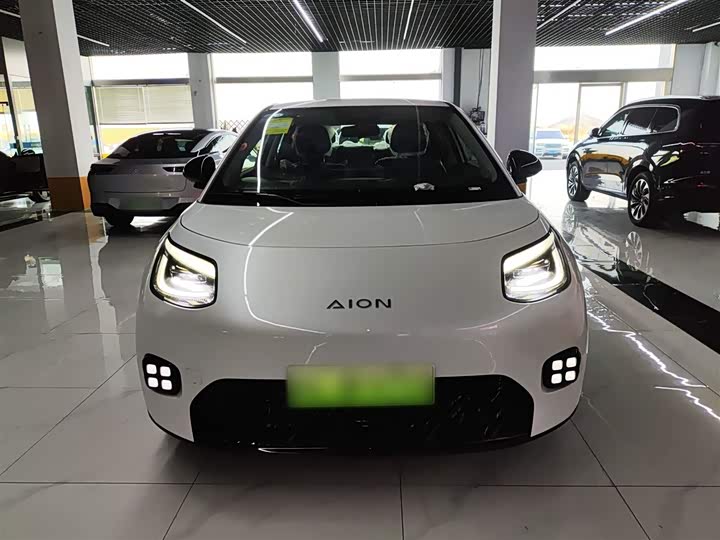 Фото 3 - GAC Aion UT