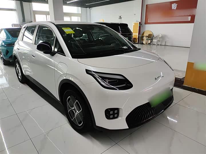 Фото 4 - GAC Aion UT