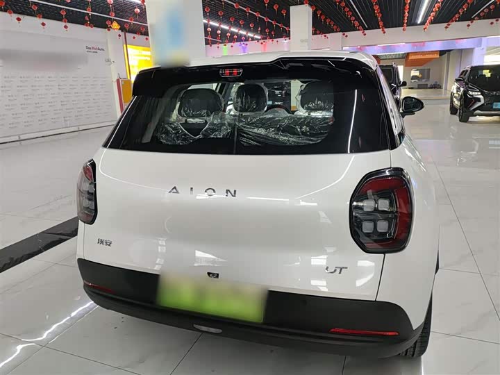 Фото 6 - GAC Aion UT