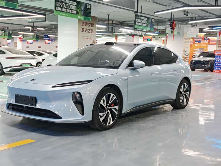 Фото 1 - Nio ET5