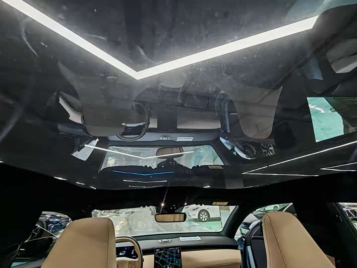 Фото 9 - Nio ET5