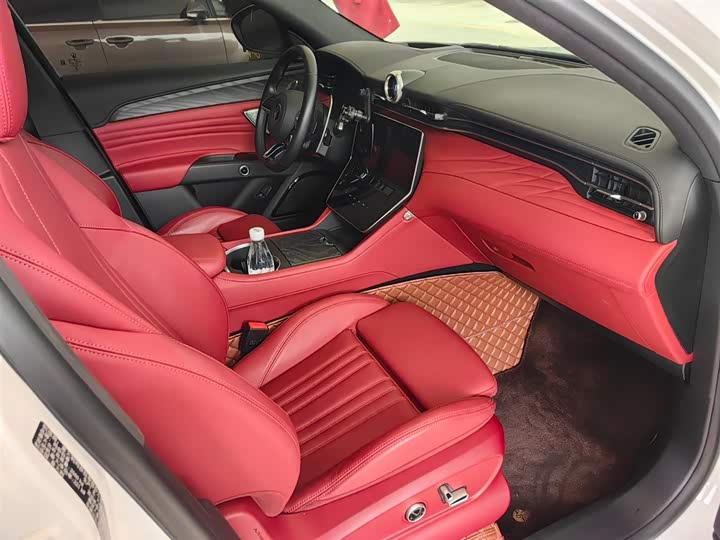 Фото 3 - Maserati Grecale