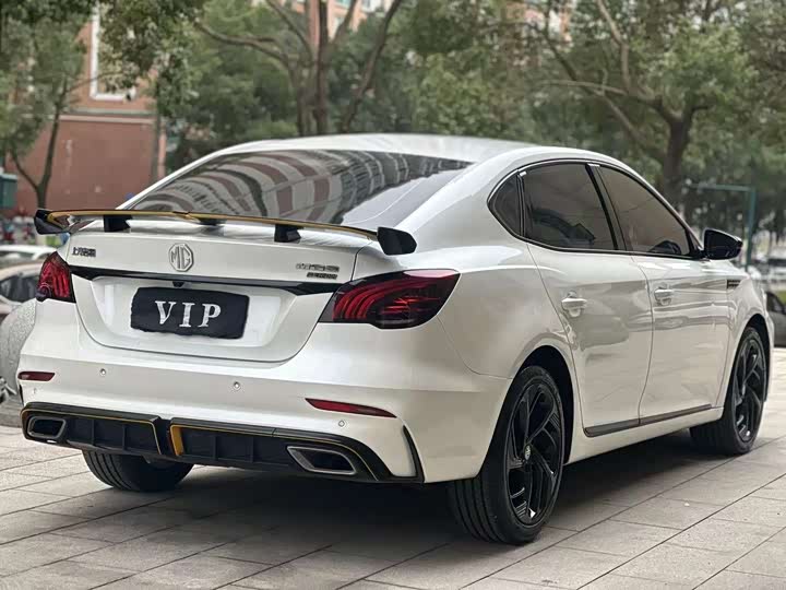 Фото 7 - MG Motor 6