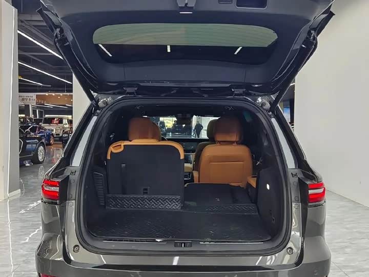 Фото 8 - LiXiang One