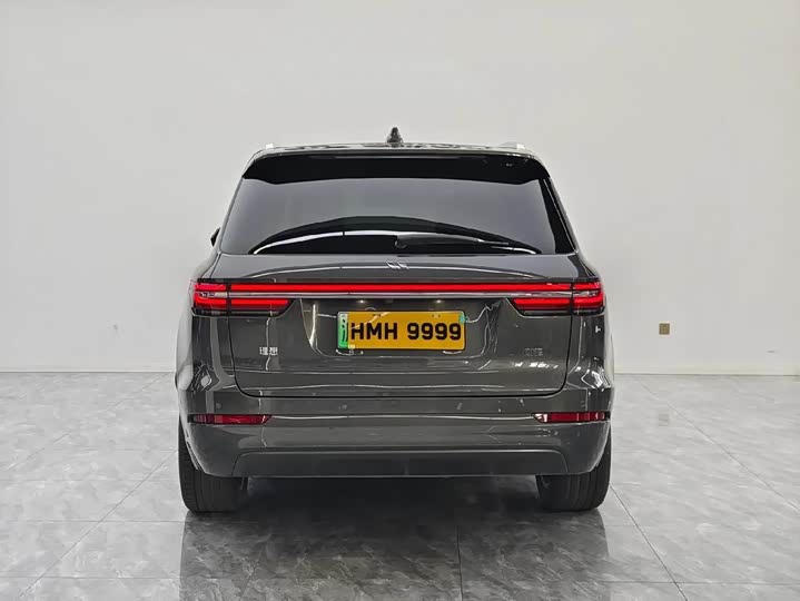 Фото 9 - LiXiang One