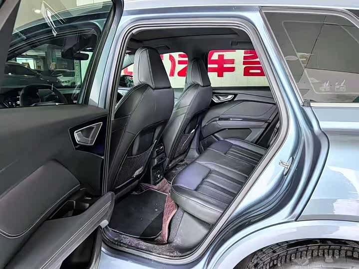 Фото 6 - Audi Q4 e-tron