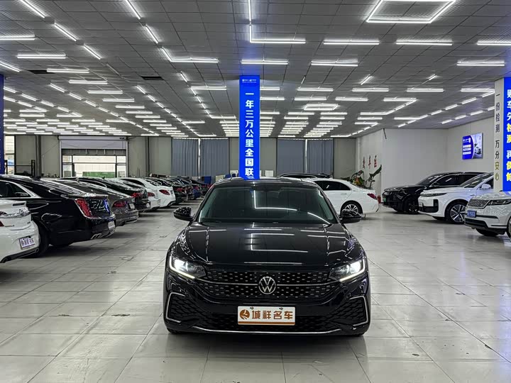 Фото 2 - Volkswagen Passat