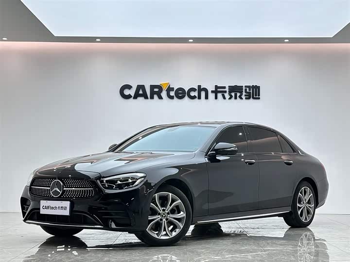 Фото 1 - Mercedes-Benz E-Class