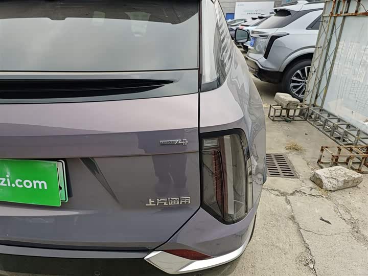 Фото 8 - Cadillac Optiq