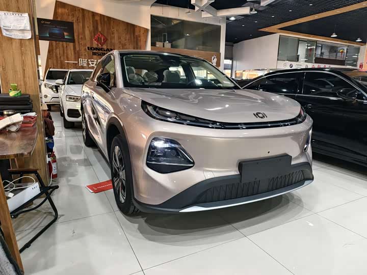 Фото 2 - Changan Qiyuan (Nevo) Q05