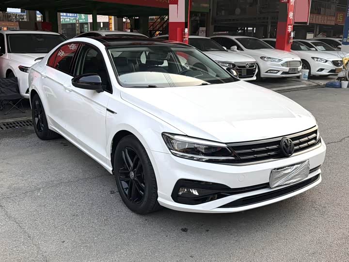 Фото 1 - Volkswagen Lamando L